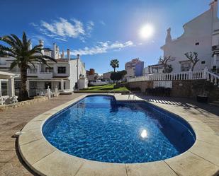 Piscina de Casa adosada en venda en Alicante / Alacant amb Terrassa