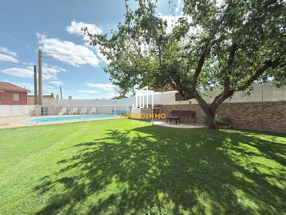 Jardín de Casa o chalet en venta en El Redal con Calefacción, Trastero y Piscina
