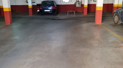 Foto 2 de Garaje en venta en Colores - Entreparques, Sevilla Capital