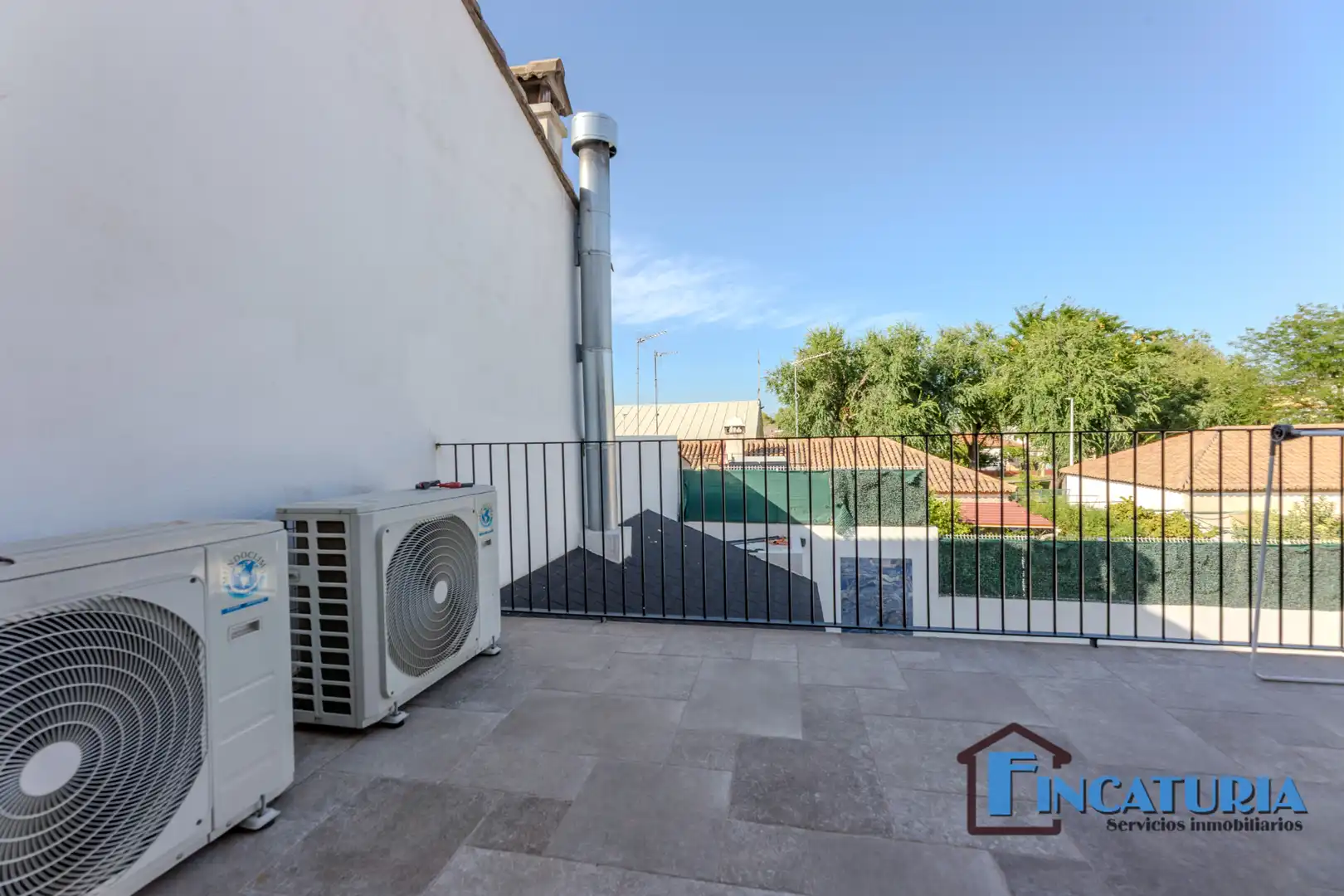 Terrassa de Casa o xalet en venda en Riba-roja de Túria amb Aire condicionat, Jardí privat i Terrassa