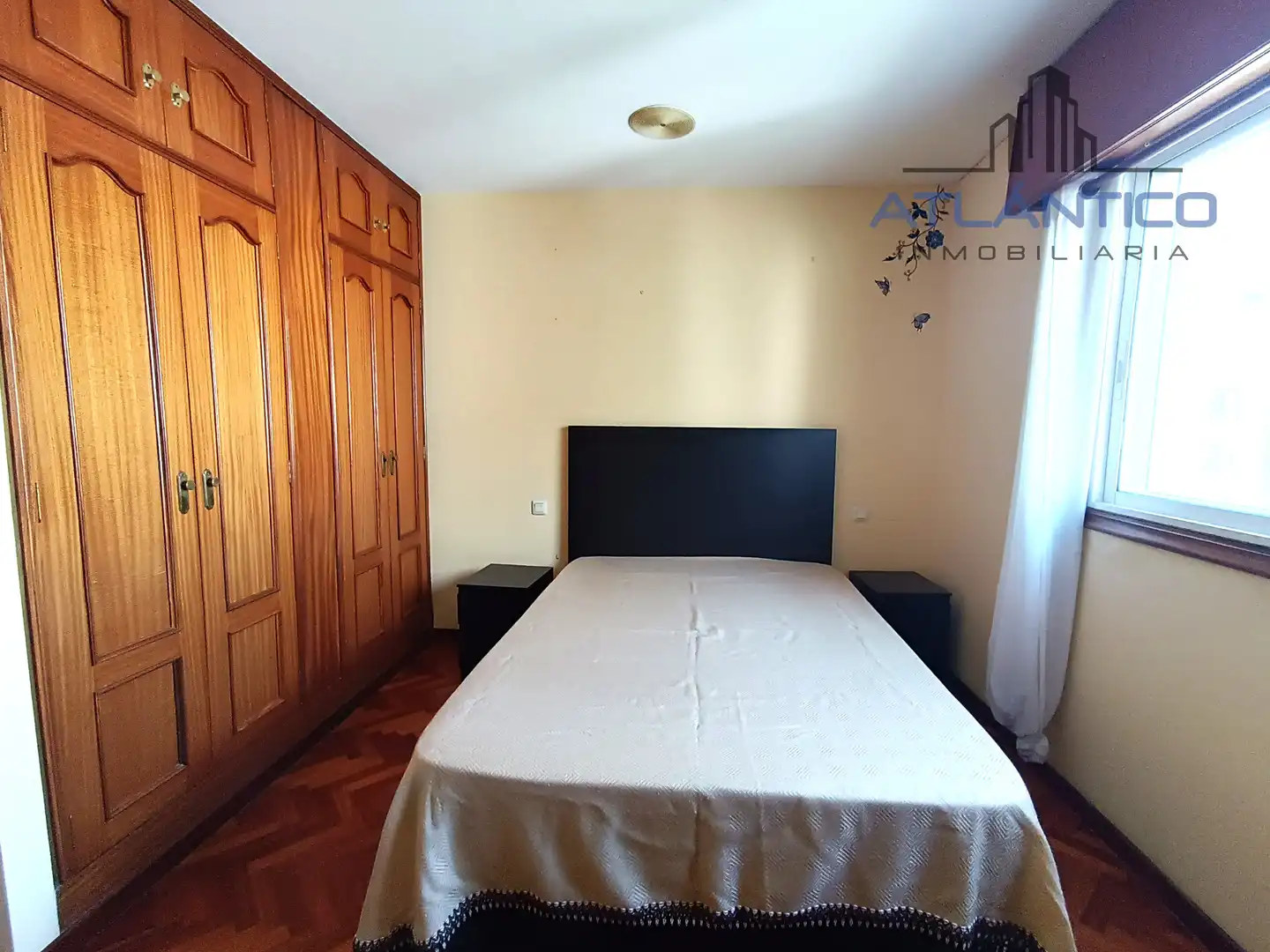 Habitación de Apartamento en venta en A Coruña Capital  con Parquet, Trastero y Amueblado