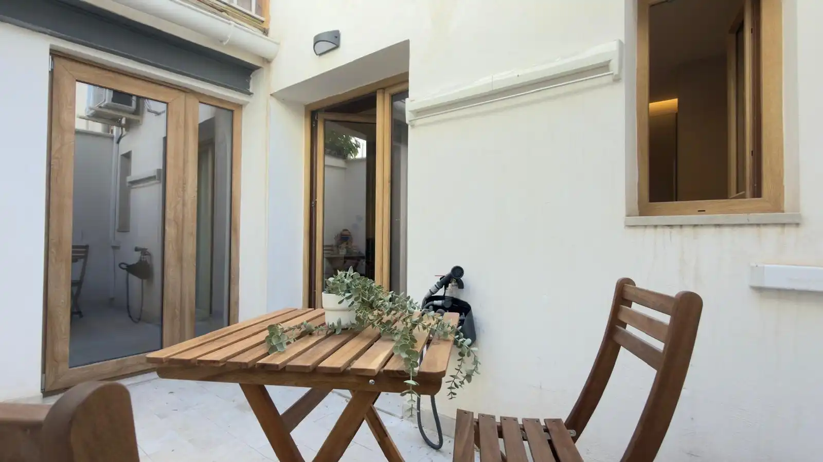 Balcony of Houses for sale in Alaquàs  with Air Conditioner, Terrace and Furnished