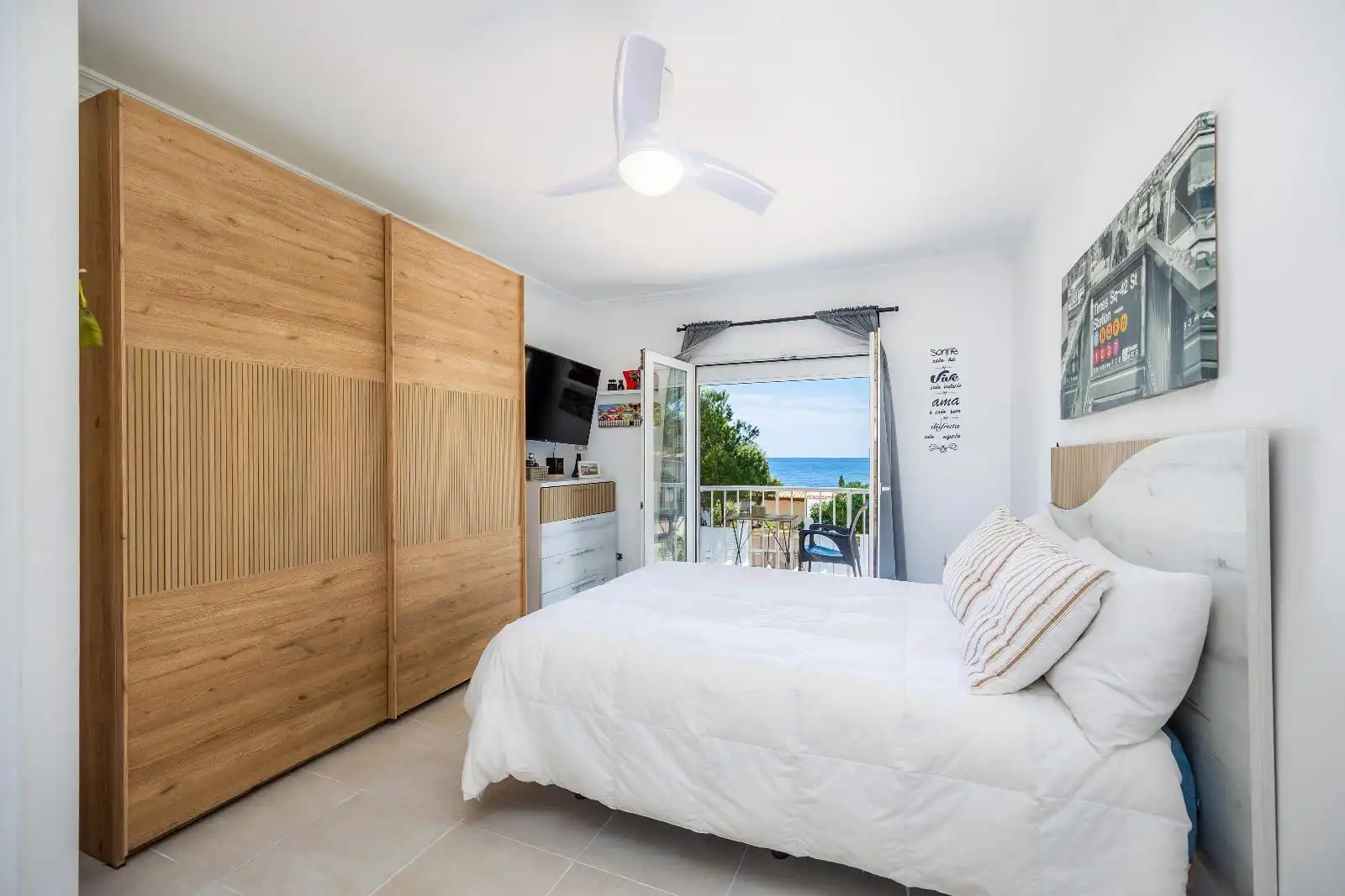 Schlafzimmer von Einfamilien-Reihenhaus zum Verkauf in Capdepera mit Klimaanlage, Terrasse und Schwimmbad