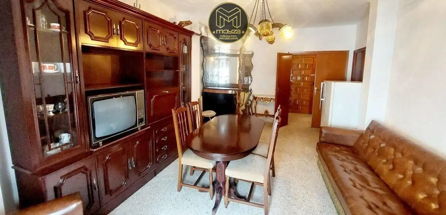 Piso con terraza en venta en Andújar