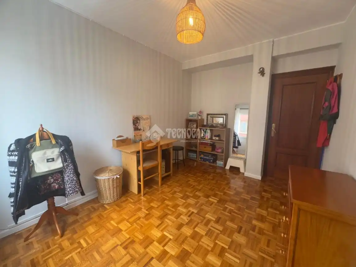 Habitación de Piso en venta en Gijón 