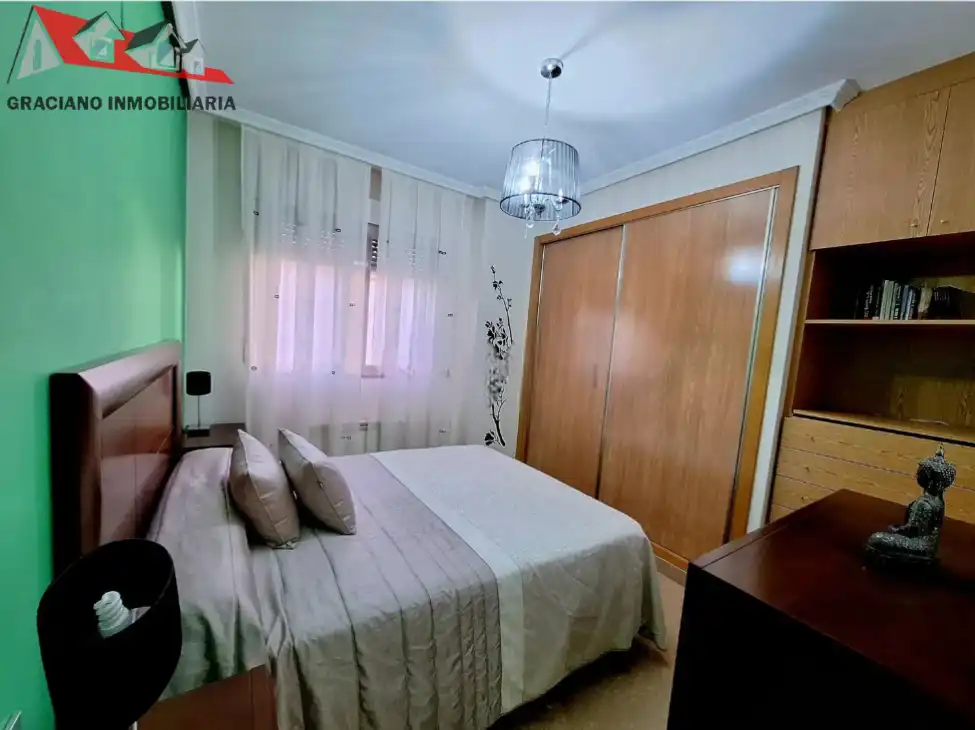 Habitación de Piso en venta en La Gineta con Aire acondicionado, Calefacción y Amueblado