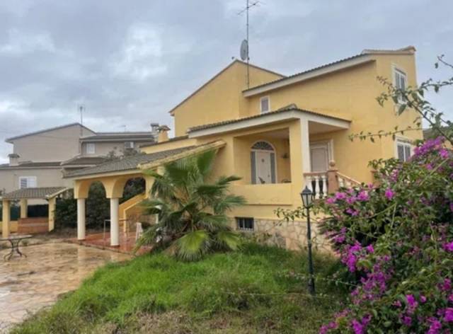 Casa-chalet en Venta en Entrepinos