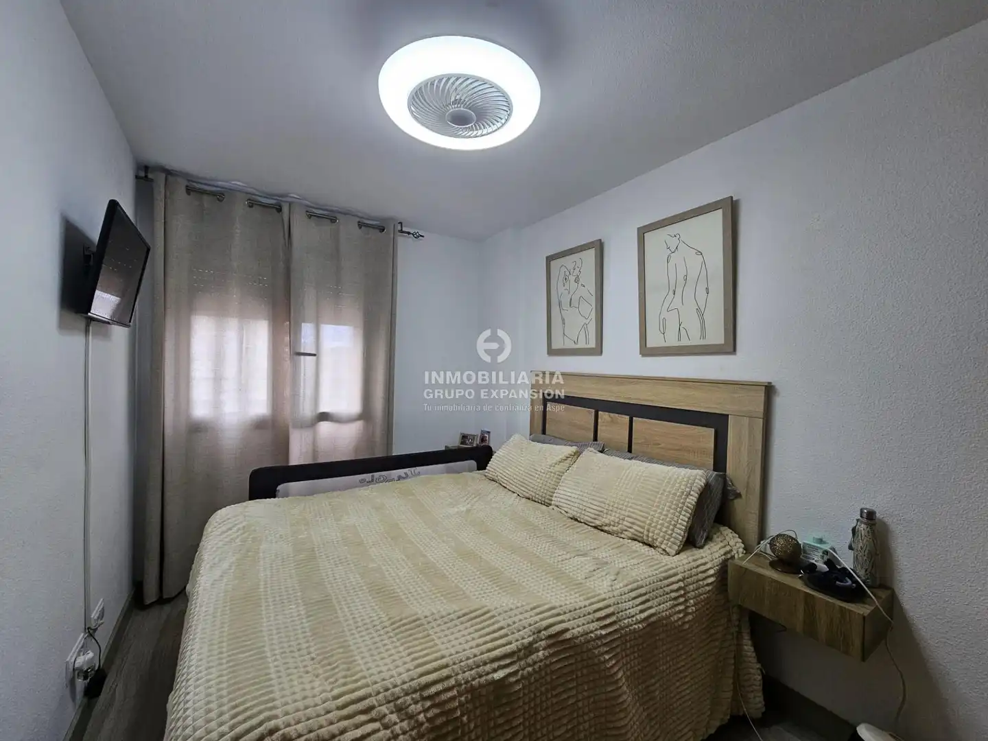 Schlafzimmer von Wohnung zum Verkauf in Aspe mit Klimaanlage, Heizung und Privatgarten