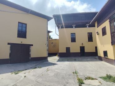 Casa rústica en venta en Salas