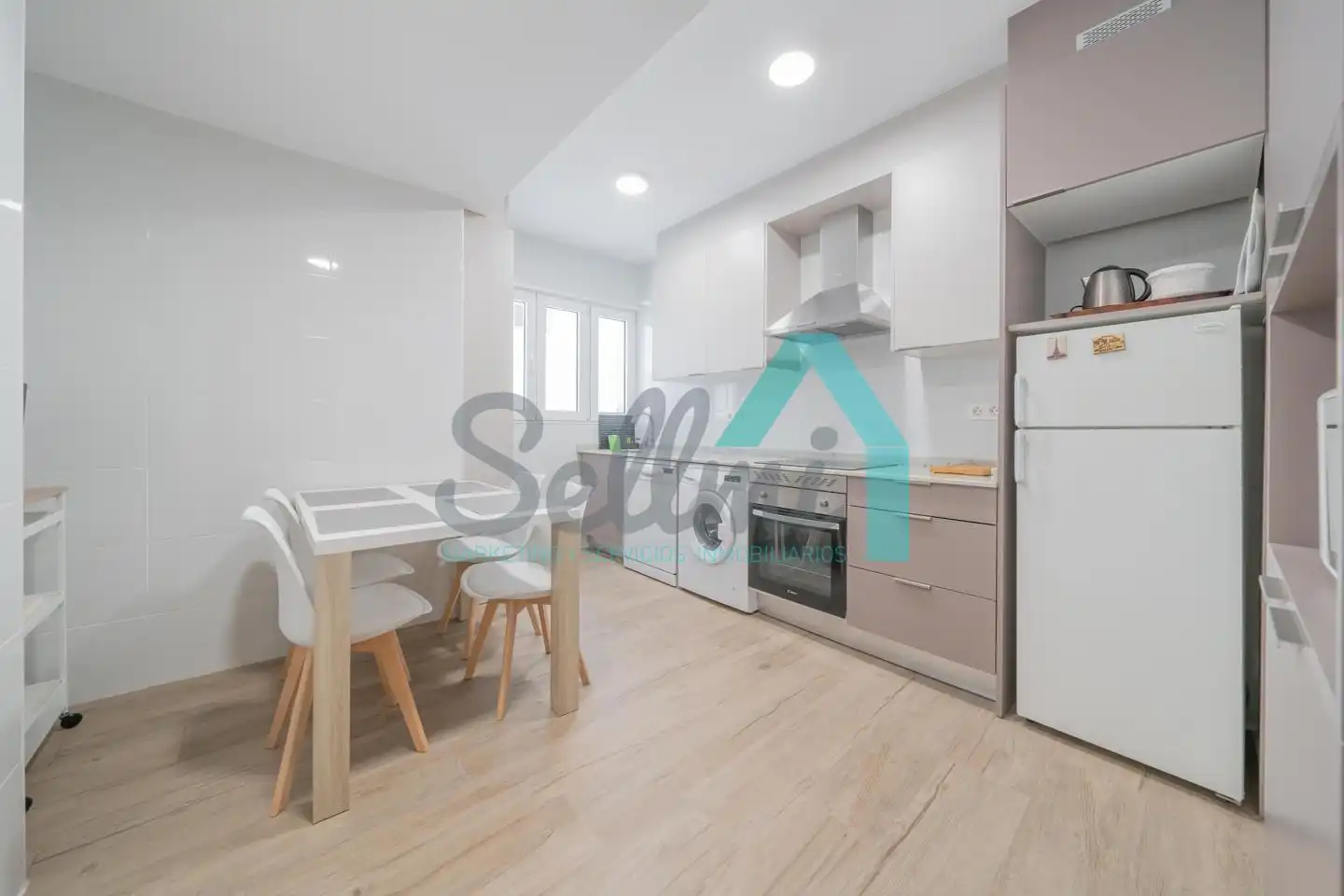 Kitchen of Flat for rent in Oviedo   with Heating, Parquet flooring and Terrace