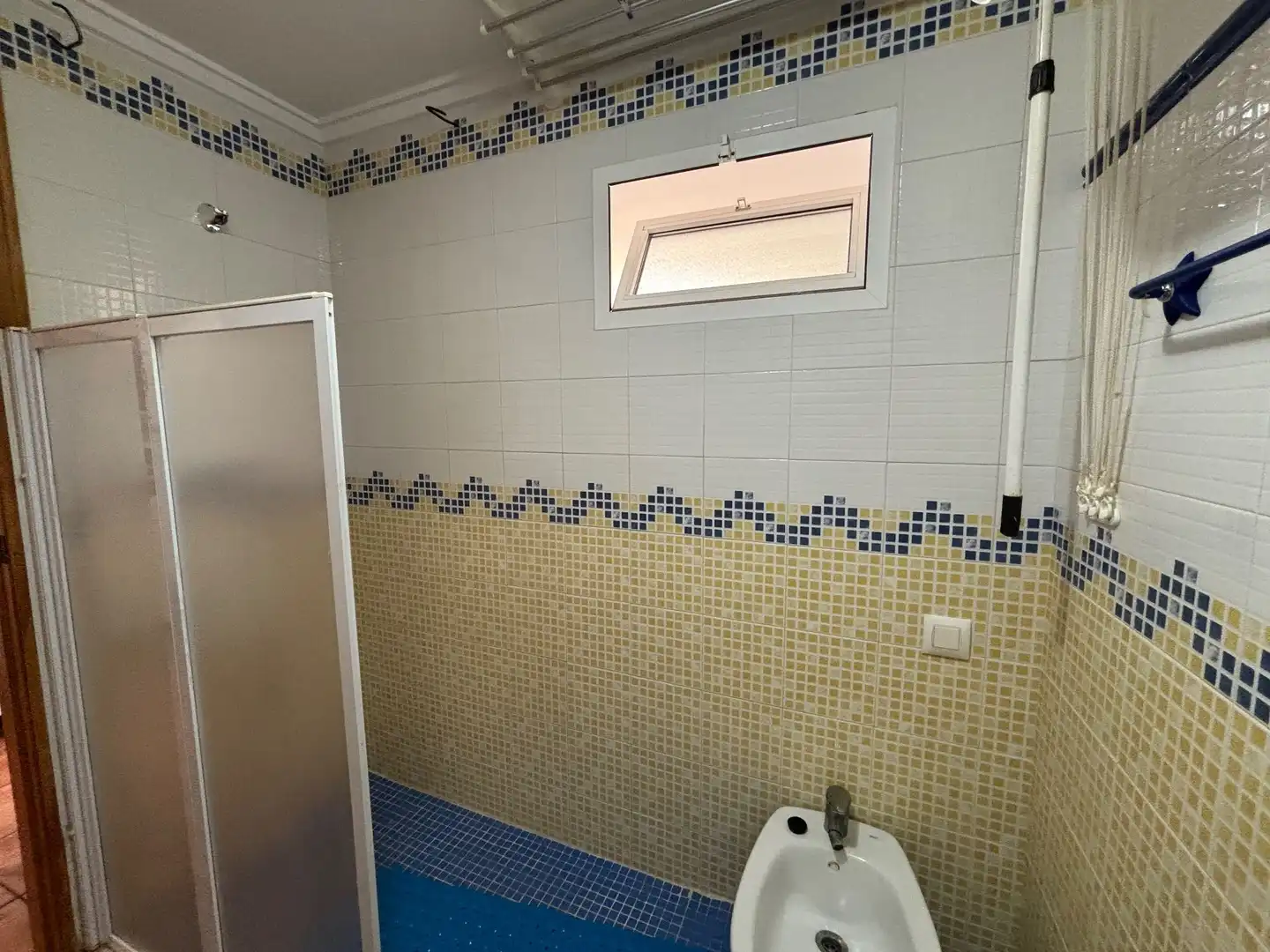 Bathroom of Apartments for rent in Pilar de la Horadada
