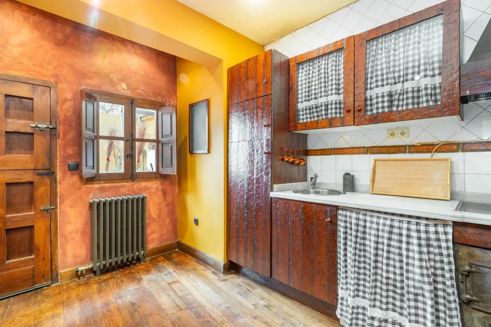 Küche von Wohnung zum Verkauf in Oviedo  mit Heizung, Möbliert und Balkon