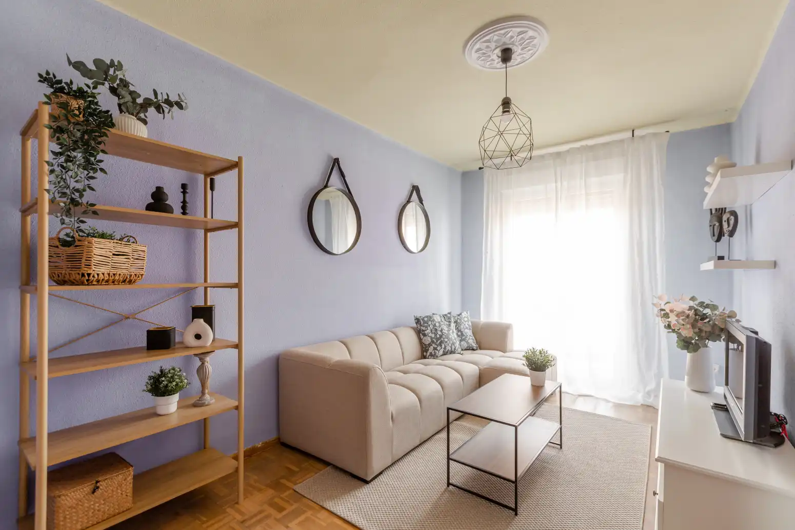 Sala de estar de Piso en venta en  Pamplona / Iruña con Calefacción, Parquet y Balcón