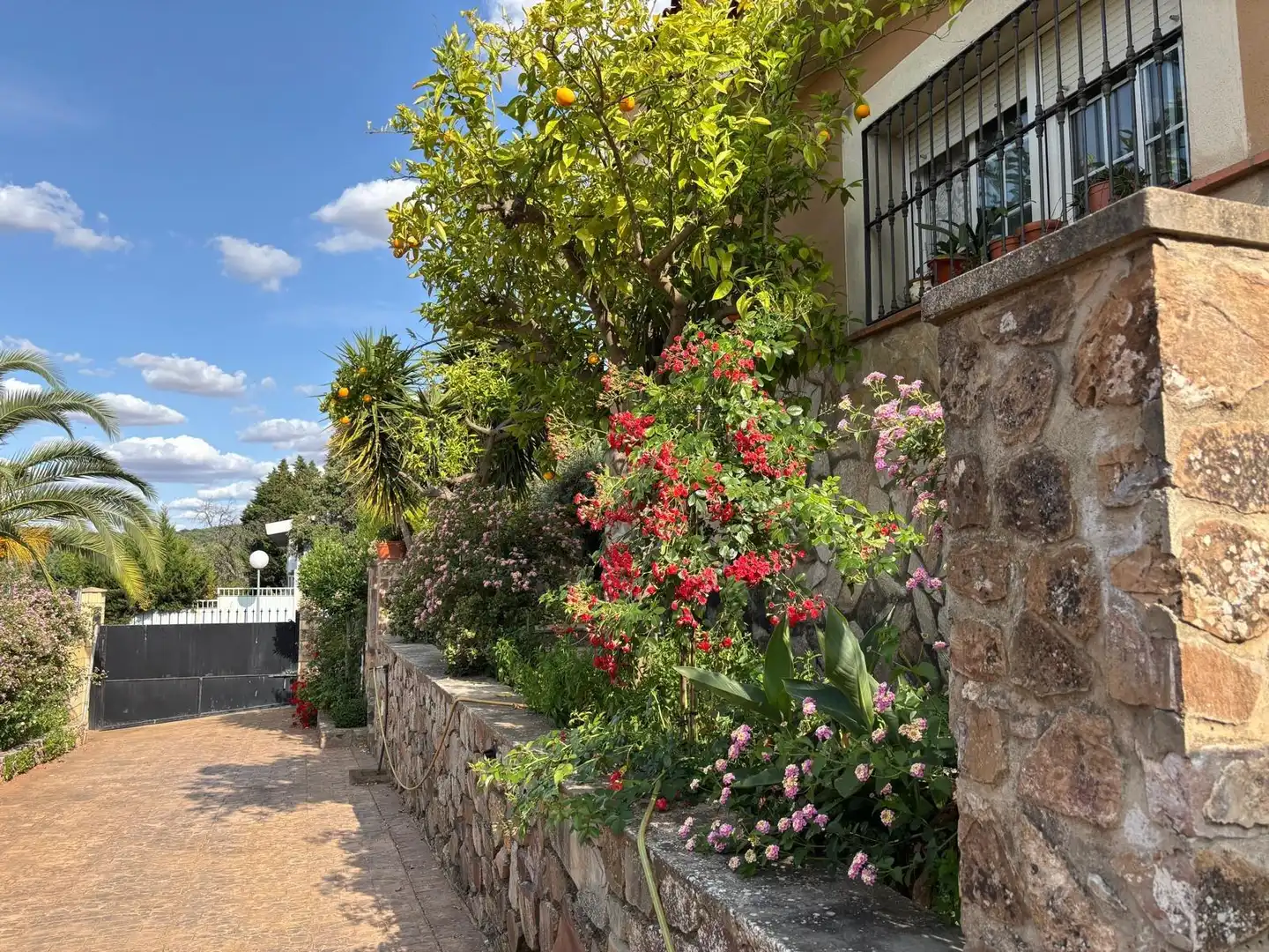 Garden of Houses for sale in Cáceres  with Air Conditioner, Heating and Private garden