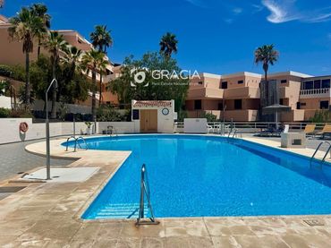 Pis amb piscina en venda a diario de avisos