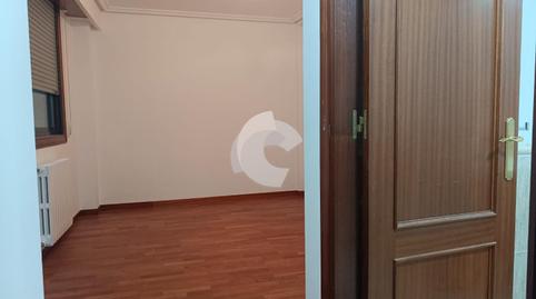 Foto 5 de Piso de alquiler en Santiago , Ventiun, Ourense Capital