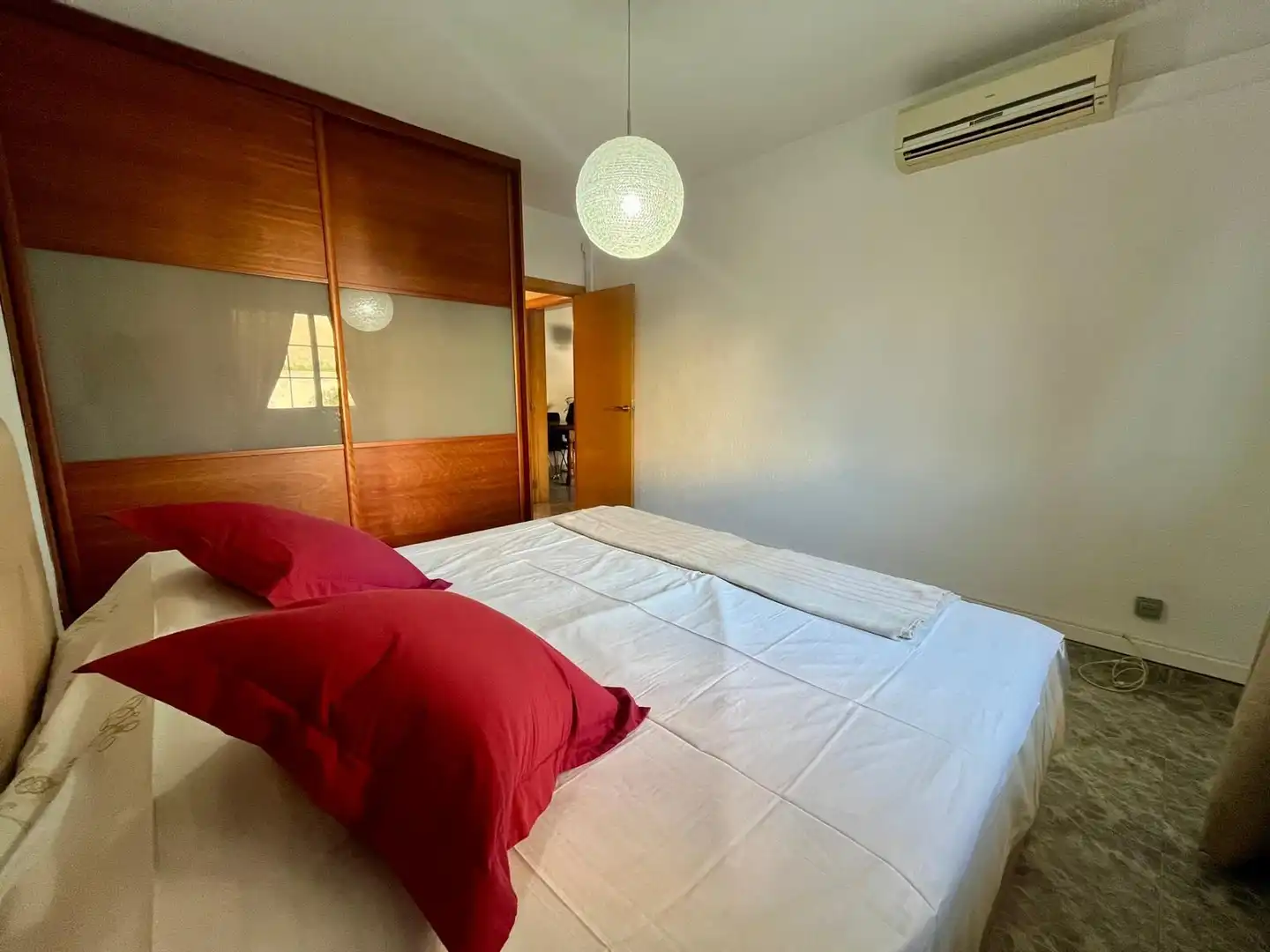 Habitación de Piso en venta en Badalona con Aire acondicionado y Calefacción