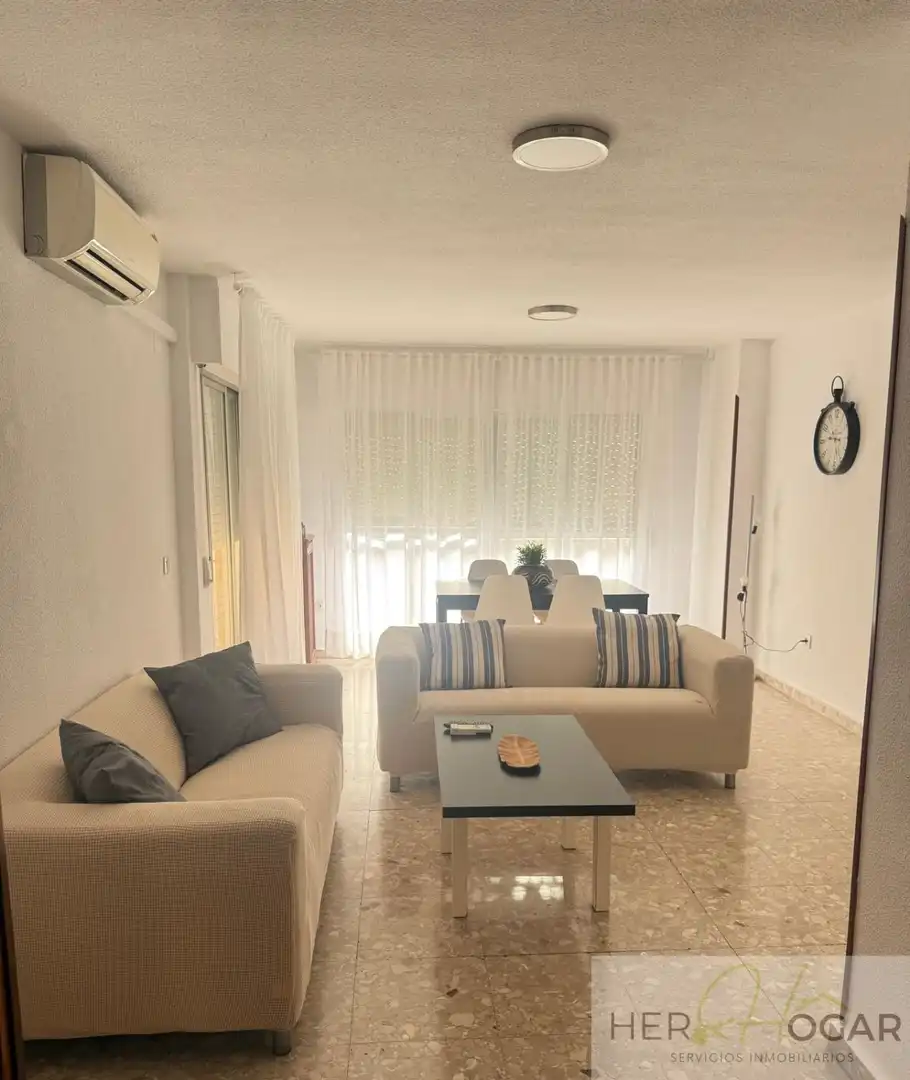 Sala de estar de Piso de alquiler en Toledo con Aire acondicionado, Calefacción y Parquet