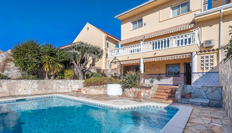 Foto 1 de Casa adosada en venda a Urbanitzacions, Barcelona