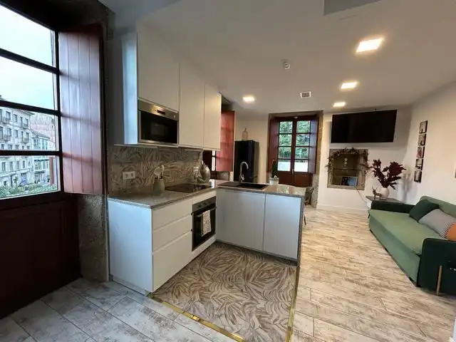 Cocina de Apartamento de alquiler en Santiago de Compostela  con Terraza, Amueblado y Horno
