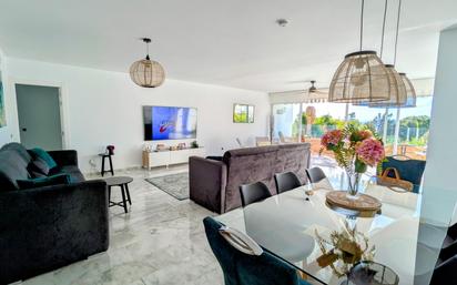 Living room of Apartment for sale in Marbella  with Air Conditioner and Terrace