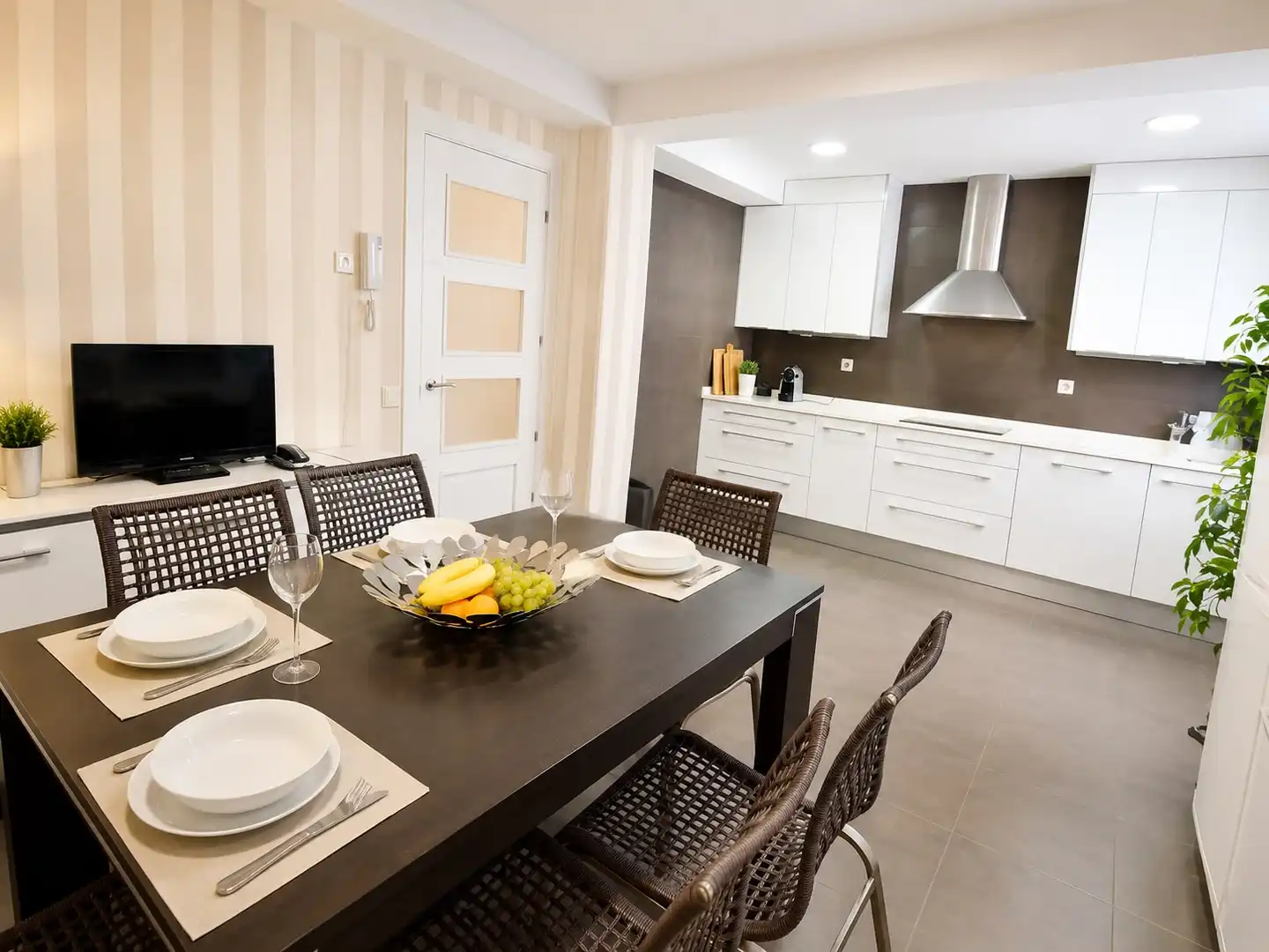Comedor de Piso de alquiler en Madrid con Calefacción y Amueblado