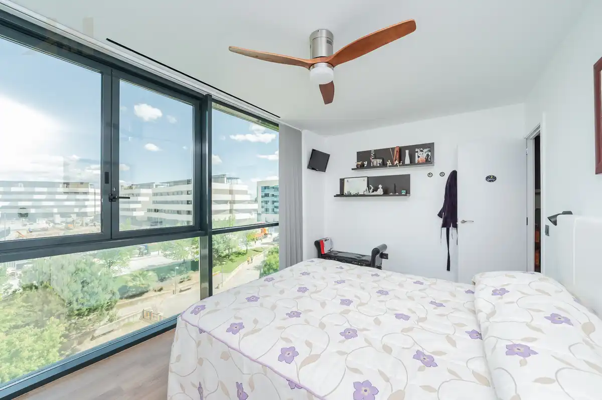 Dormitori de Loft en venda en San Sebastián de los Reyes amb Aire condicionat i Terrassa