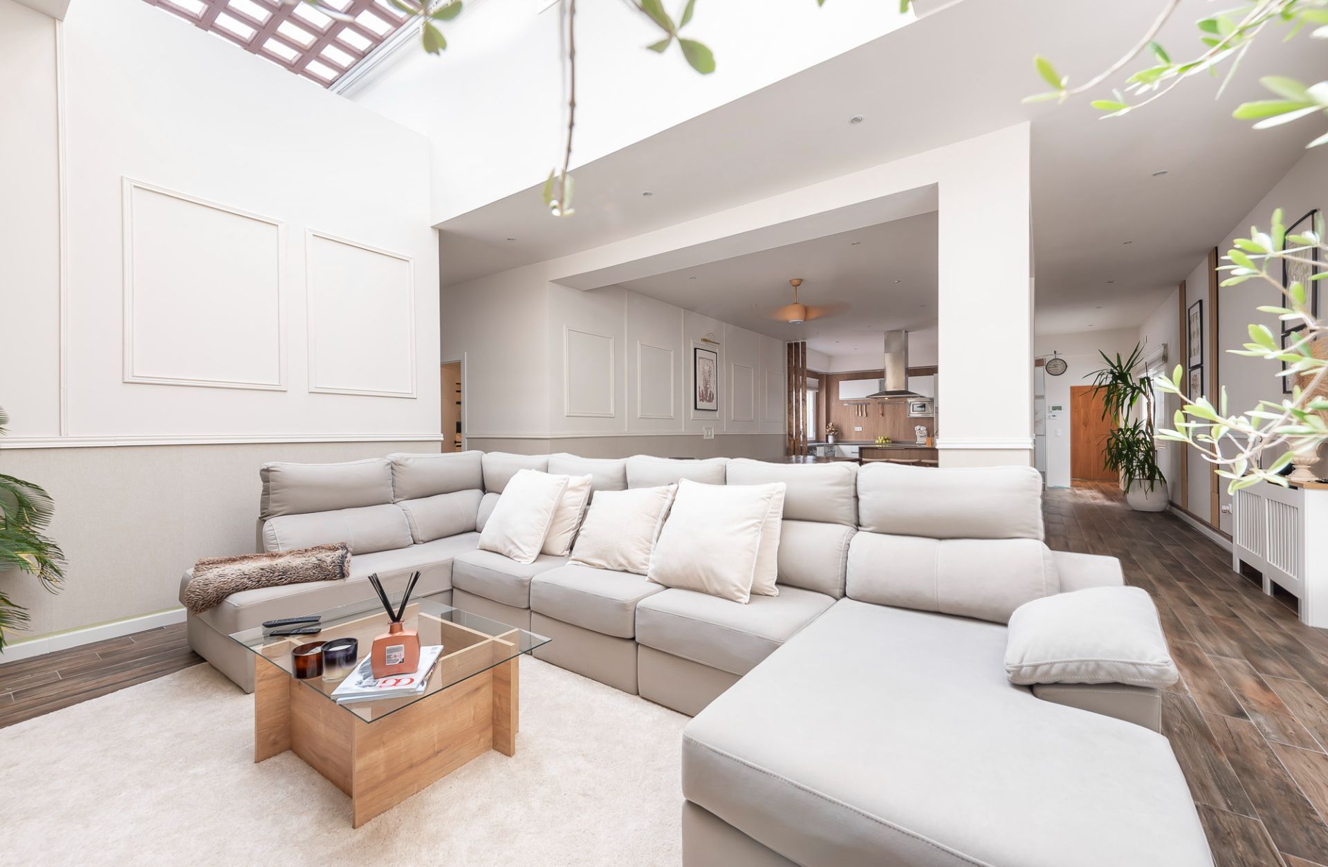 Living room of Apartment for sale in  Madrid Capital  with Air Conditioner, Heating and Furnished