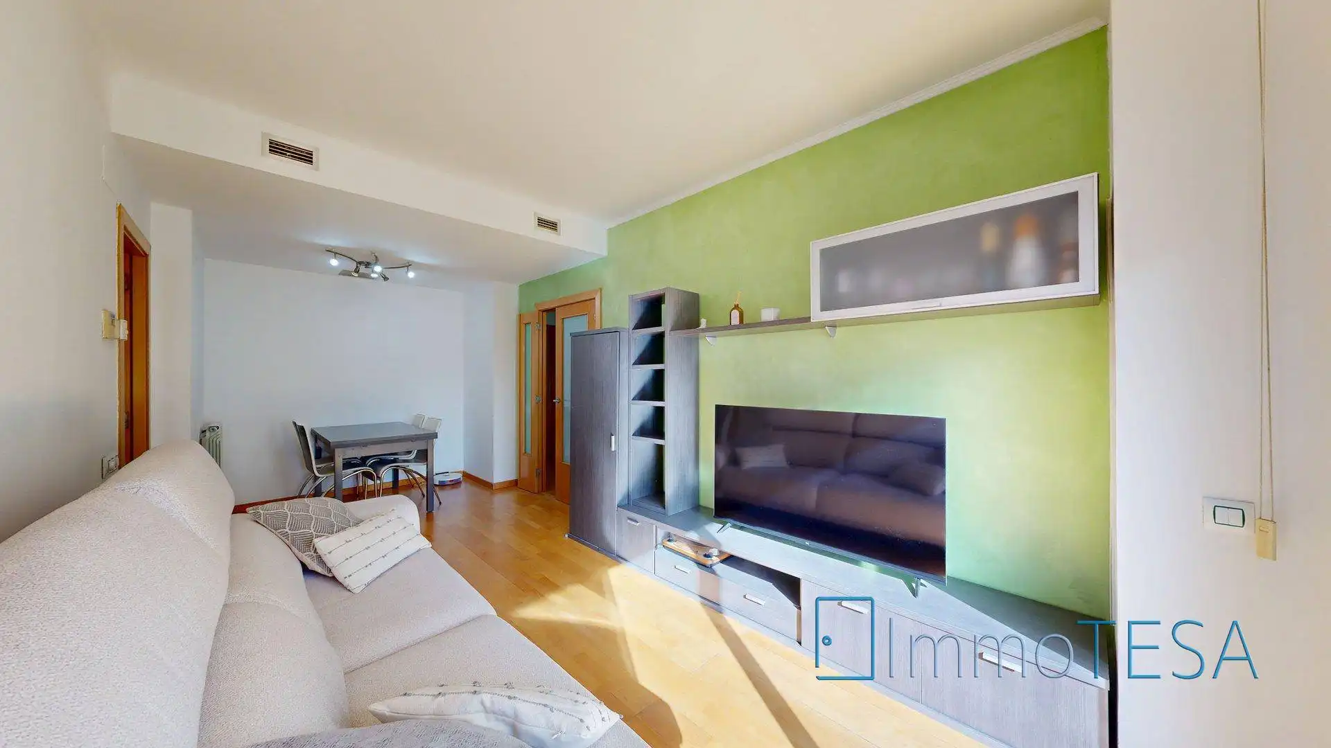 Living room of Flat for sale in Barberà del Vallès  with Air Conditioner, Heating and Parquet flooring