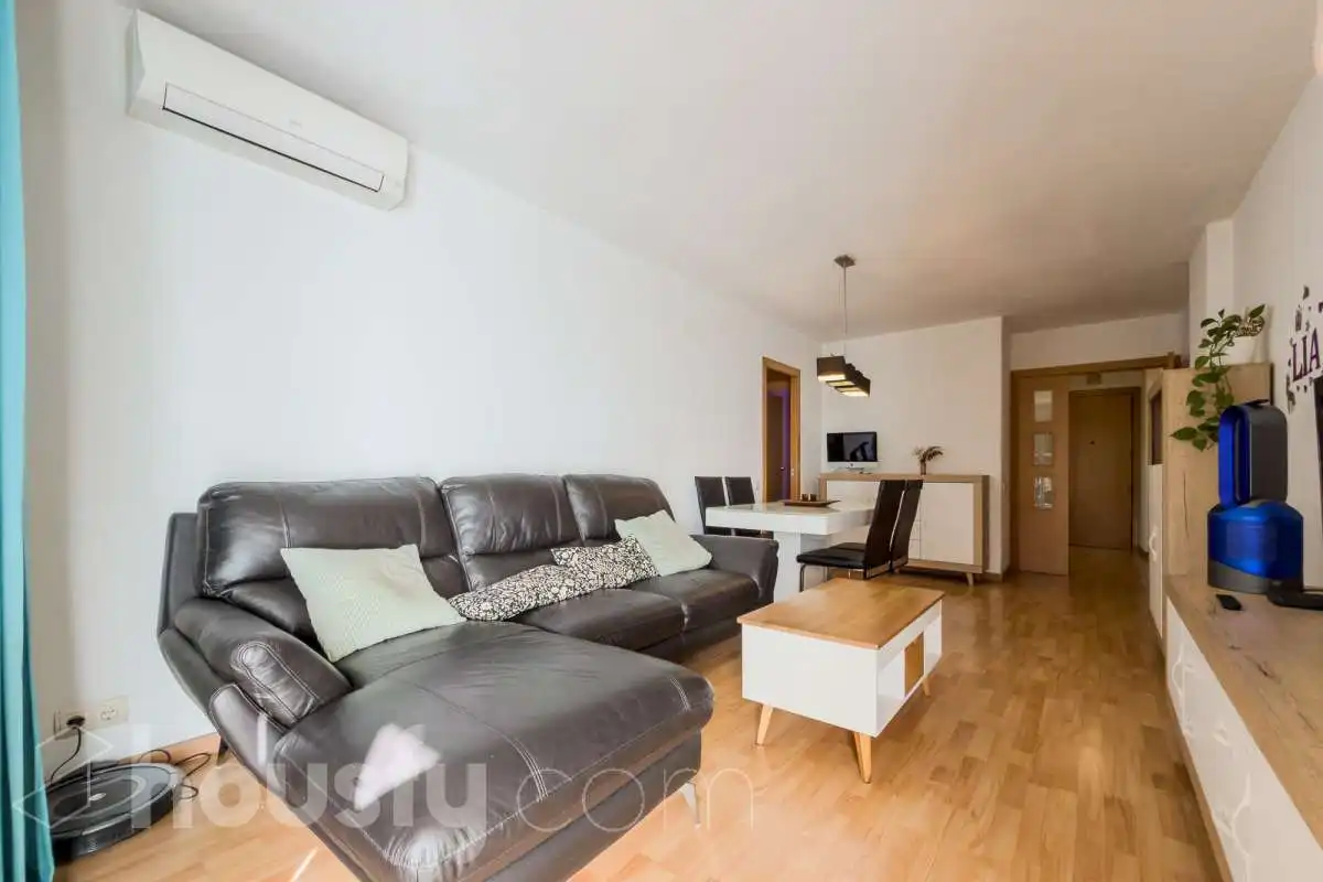 Living room of Flat for sale in Barcelona  with Air Conditioner, Parquet flooring and Terrace