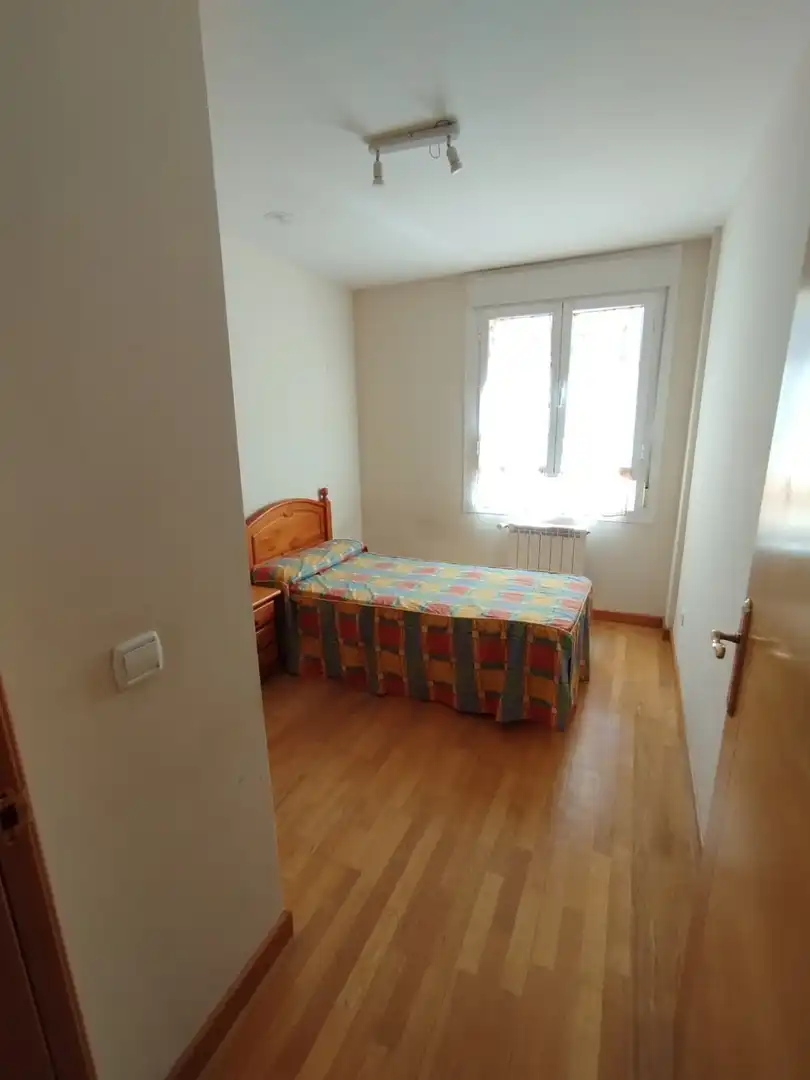Habitación de Piso en venta en Ávila con Calefacción, Terraza y Trastero