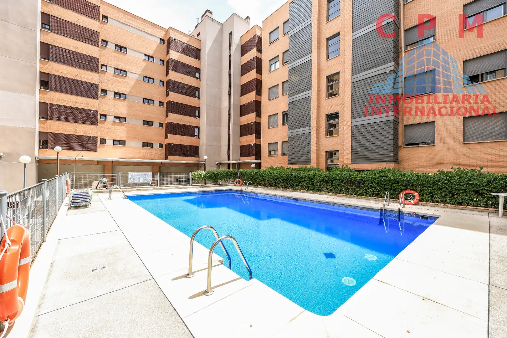 Schwimmbecken von Wohnung zur Miete in Madrid mit Klimaanlage, Heizung und Parkett