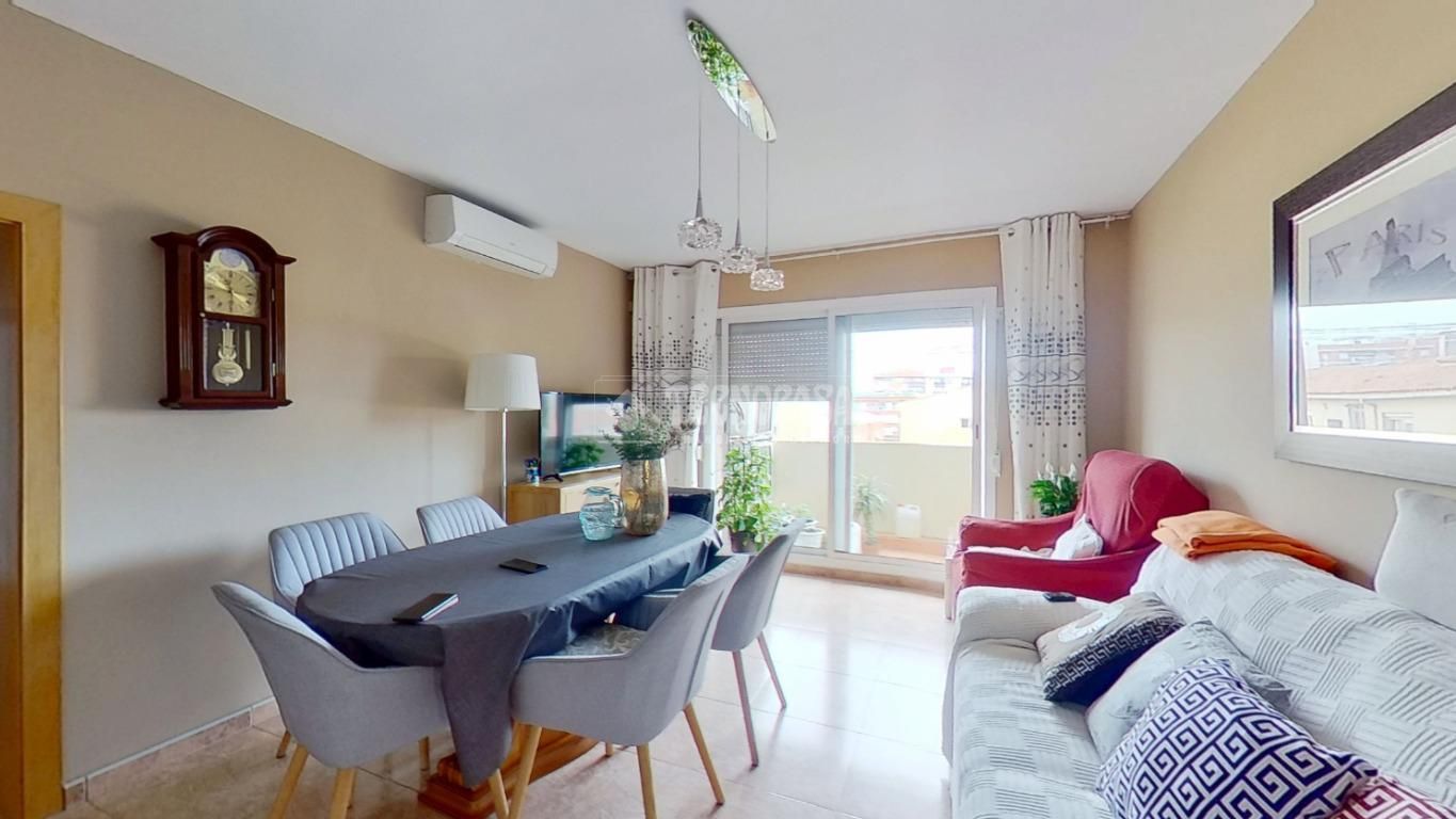 Flat for sale in Espronceda