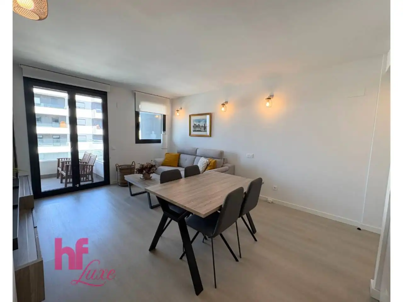 Wohnzimmer von Wohnung zum Verkauf in L'Hospitalet de Llobregat mit Klimaanlage, Heizung und Terrasse