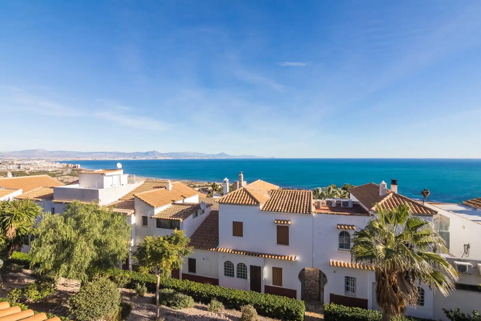Vista exterior de Casa o chalet en venta en Santa Pola con Calefacción, Jardín privado y Terraza