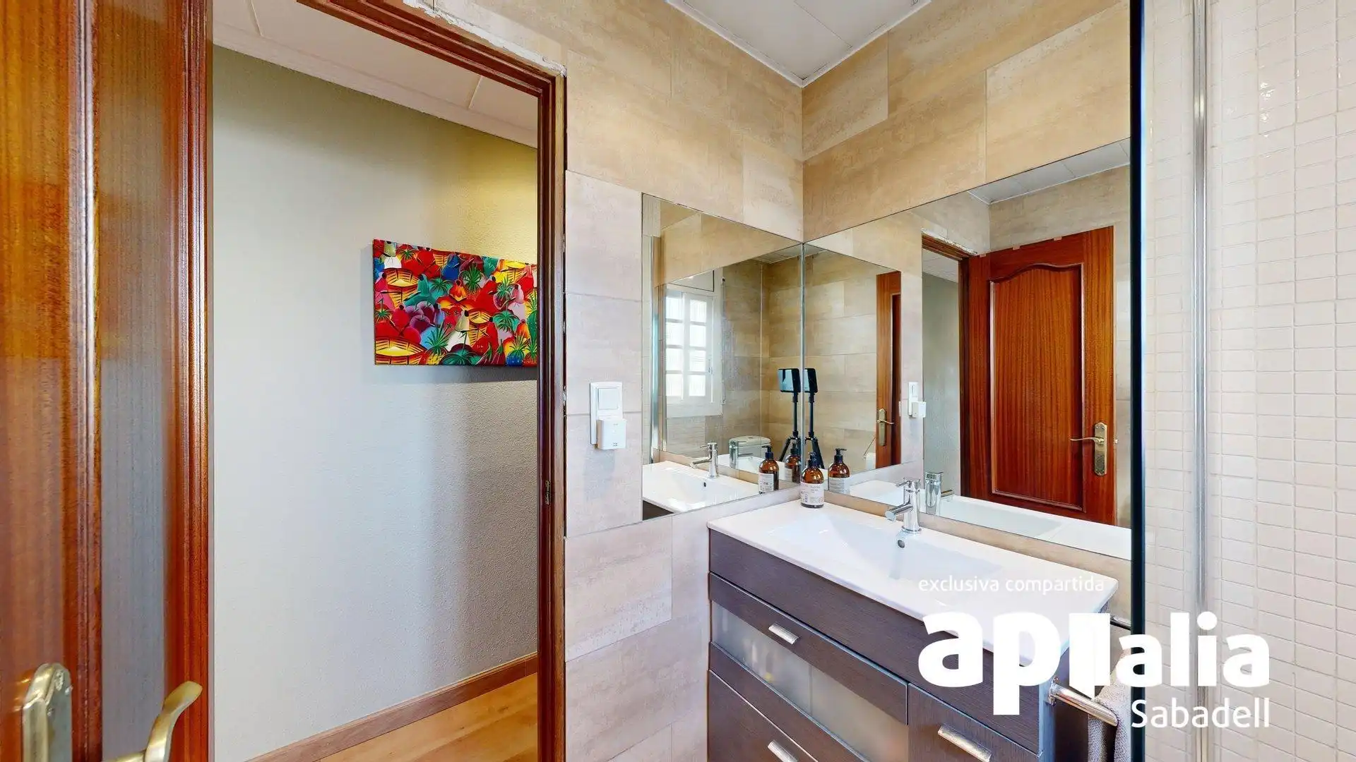 Bathroom of Flat for sale in Sabadell  with Air Conditioner, Heating and Parquet flooring
