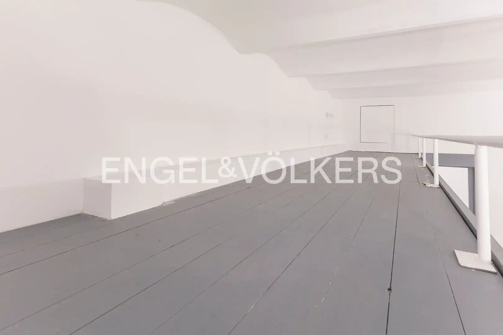 Flat for sale in Barcelona  with Heating