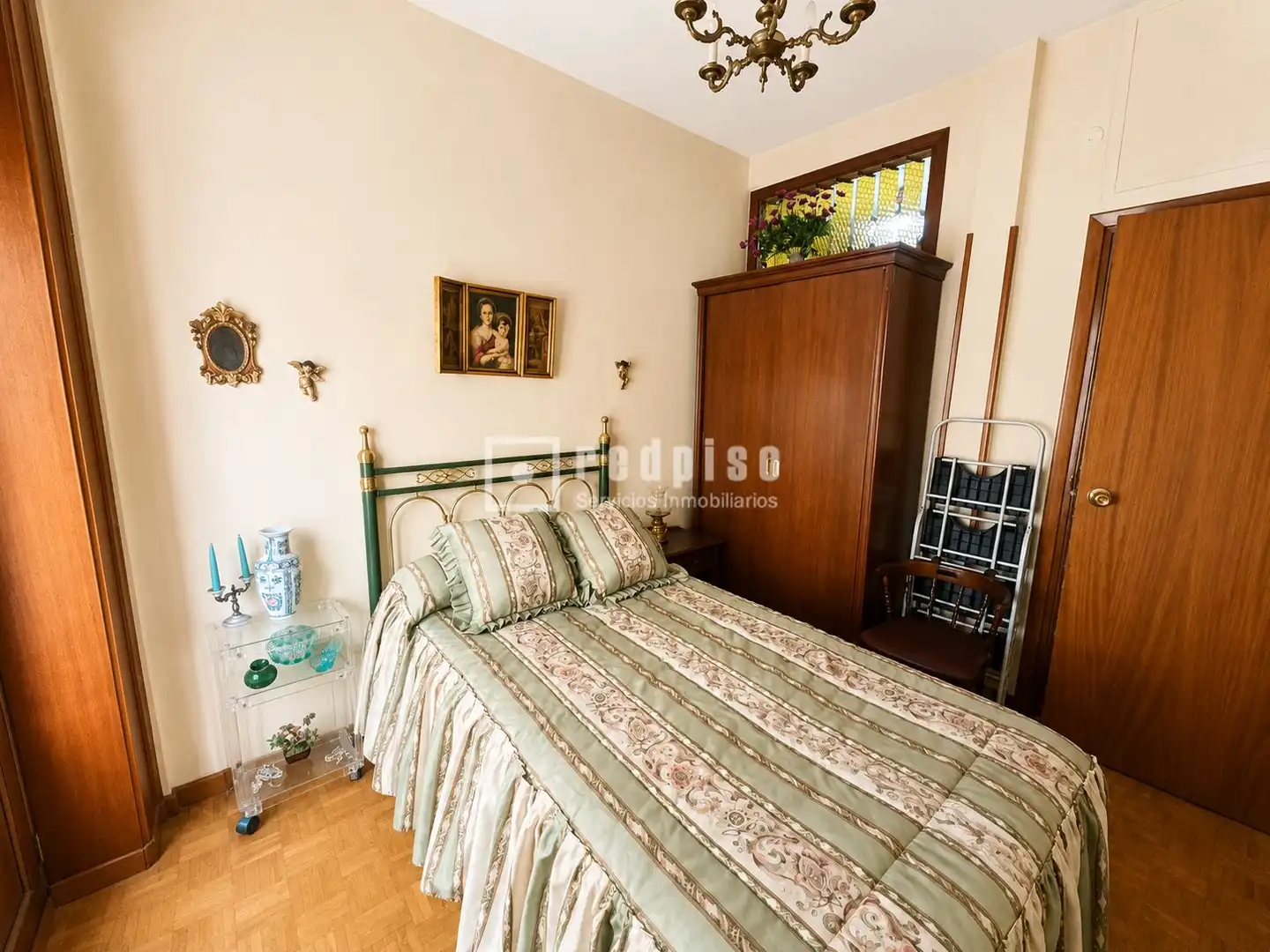 Habitación de Piso en venta en Madrid con Calefacción, Parquet y Terraza