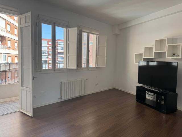 Piso en Alquiler en Calle VIRGEN ESPERANZA, 1 en San Miguel