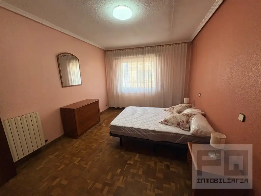 Bedroom of Flat for rent in Las Navas del Marqués 