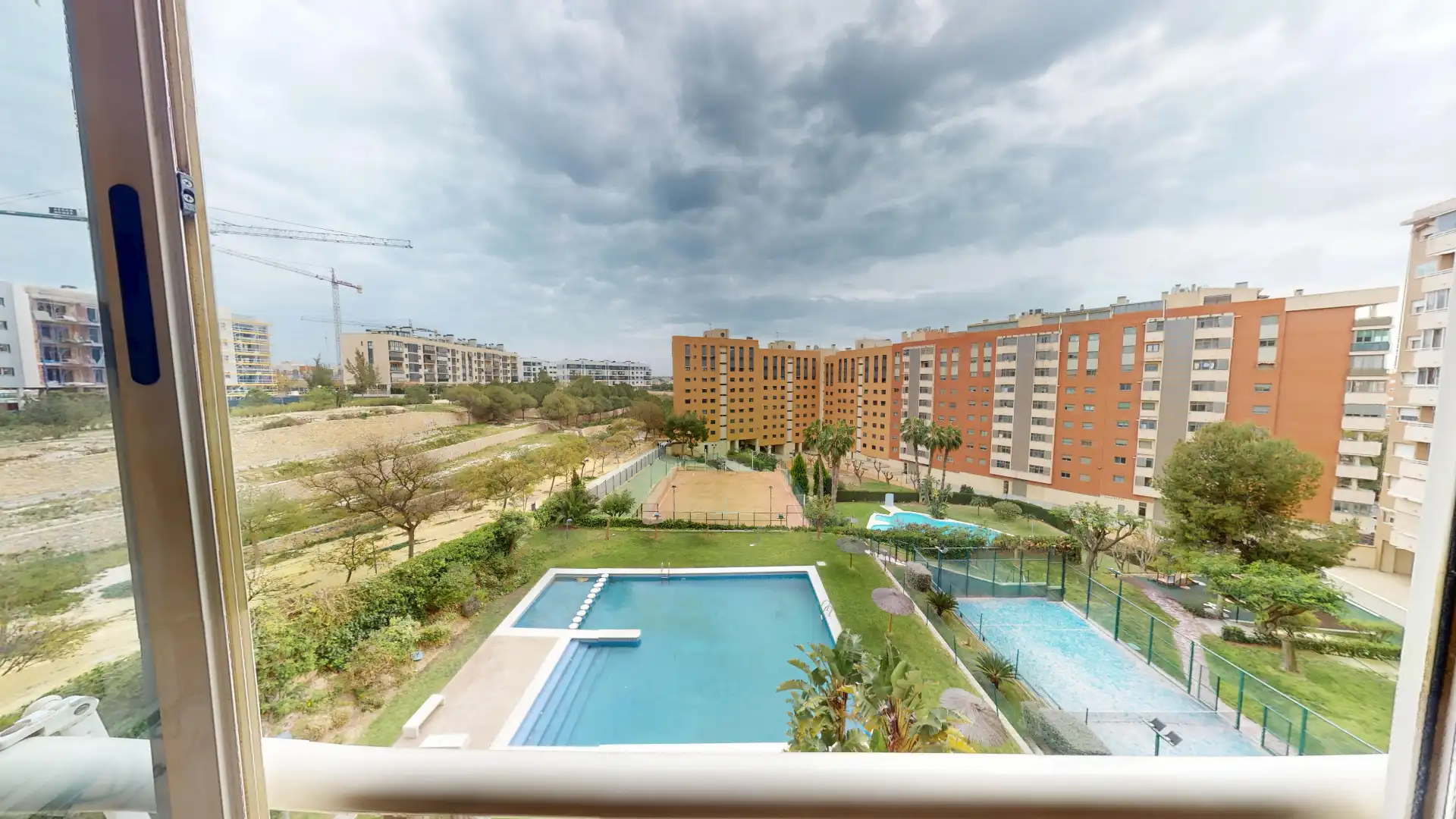 Piscina de Piso en venta en Alicante / Alacant con Aire acondicionado, Calefacción y Terraza