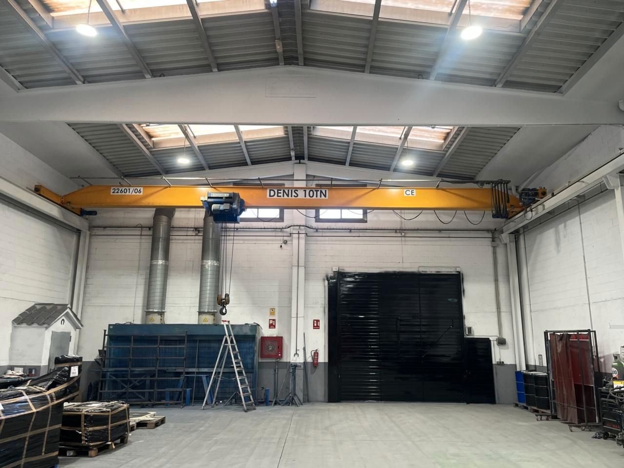 Exterior view of Industrial buildings for sale in Riells i Viabrea  with Heating and Alarm