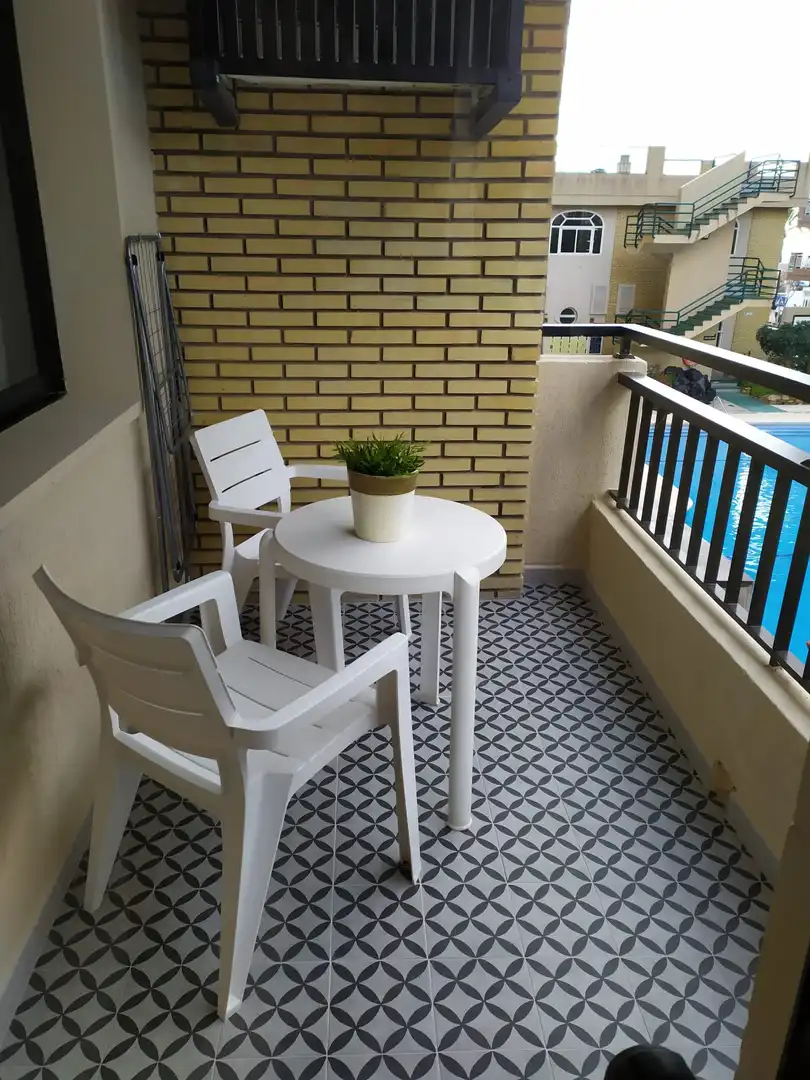 Appartement compact avec terrasse à louer à Paseo Marítimo Rey de España 96, imagen 4