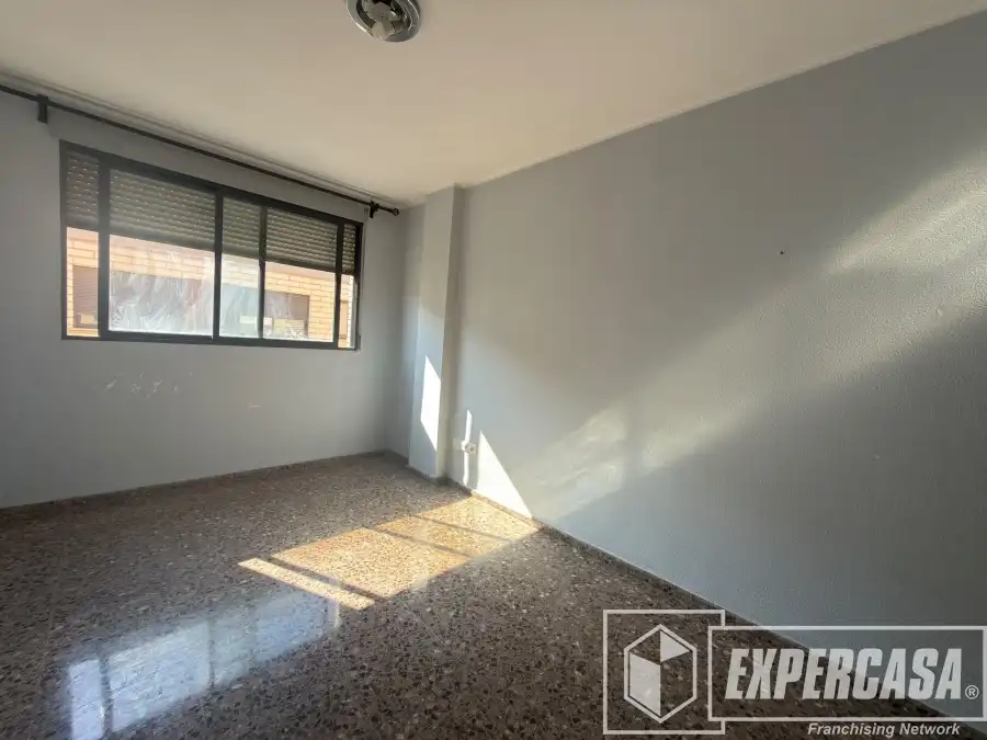 Vista exterior de Ático en venta en Alginet con Parquet, Terraza y Trastero