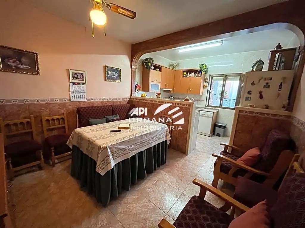 Cuina de Casa o xalet en venda en Lucena amb Aire condicionat, Terrassa i Traster