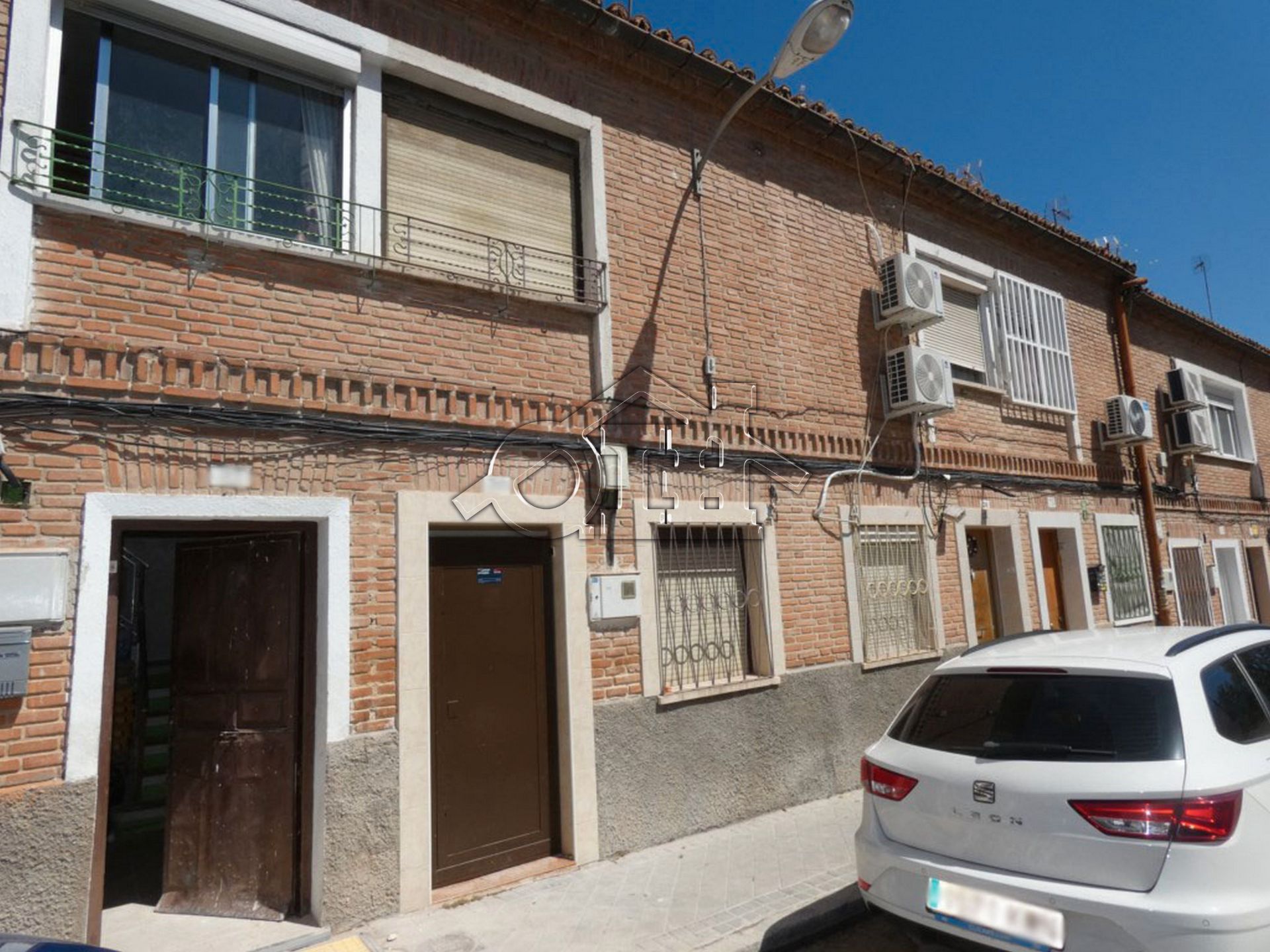 Vista exterior de Casa adosada en venda en  Madrid Capital amb Aire condicionat, Calefacció i Jardí privat