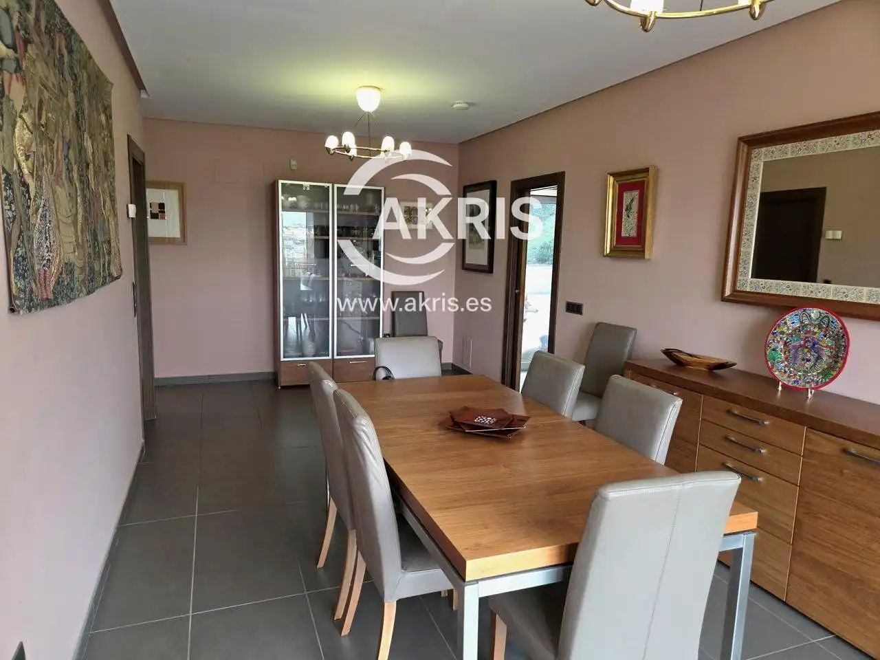 Houses for sale in Calle Monasterio Santa María la Real, Los Cigarrales-La Bastida