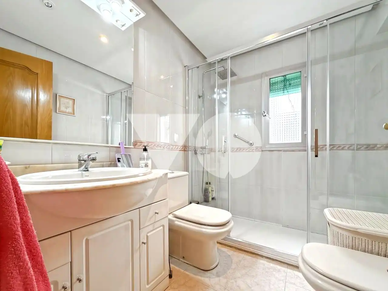 Bathroom of Flat for sale in Madrid  with Heating