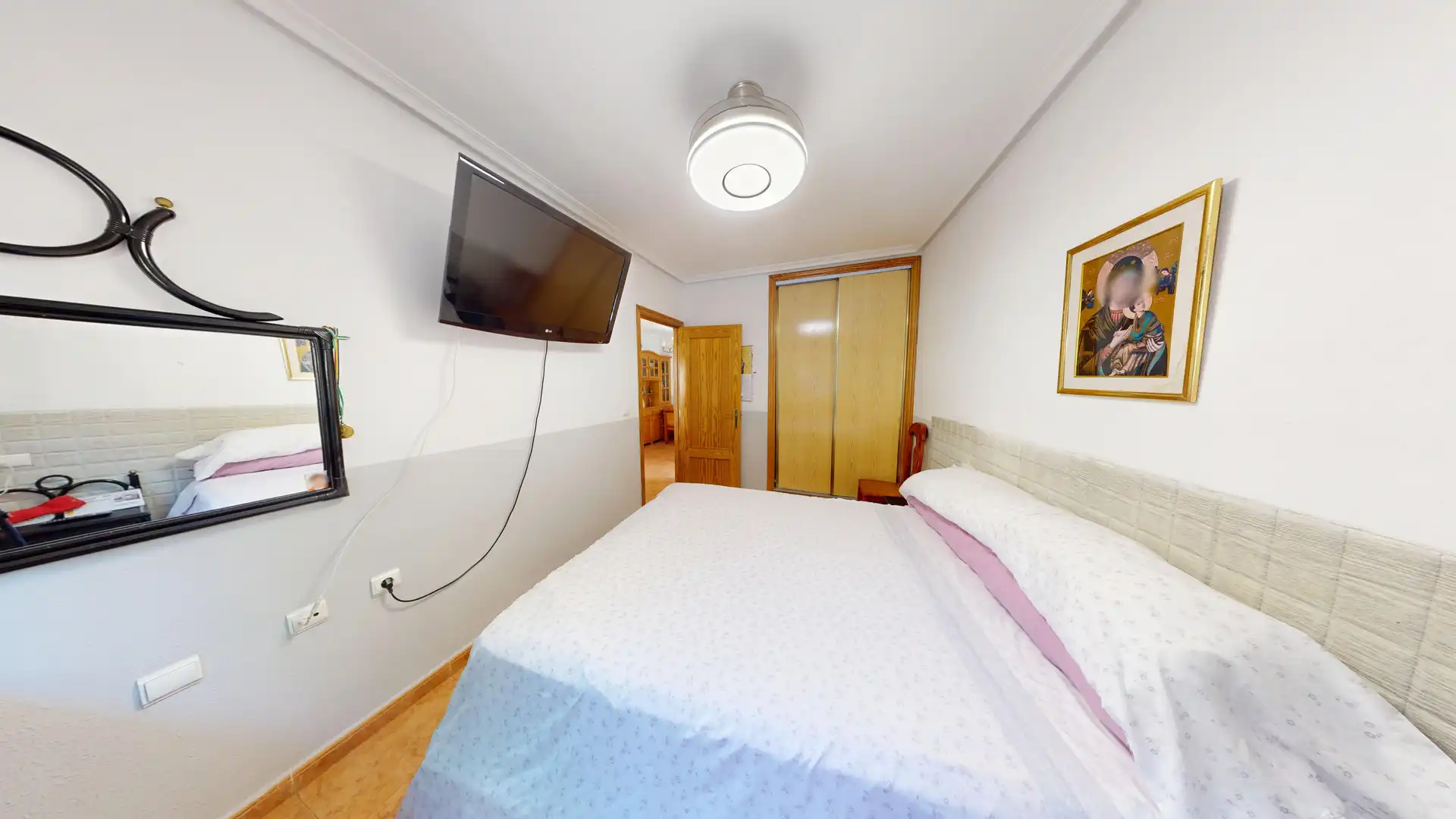 Habitación de Planta baja en venta en Los Alcázares con Terraza, Piscina y Balcón