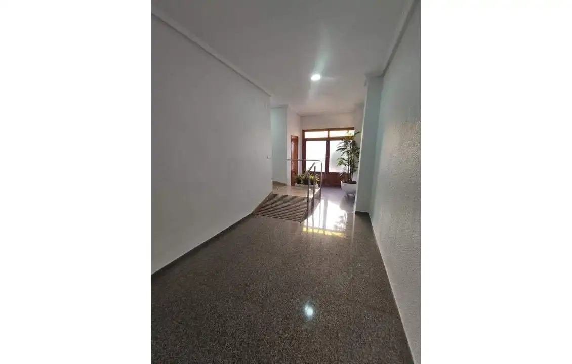 Flat for share in Elche / Elx
